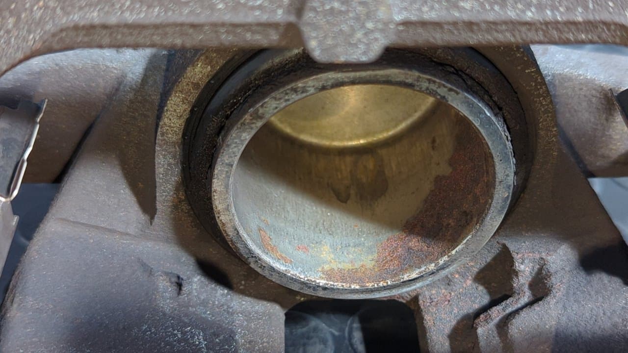 Recambio de PINZA DE FRENO DELANTERA IZQUIERDA para TOYOTA AURIS 1.4 Turbodiesel CAT 1ND referencia OEM IAM Y01985 - BLANCO 7
