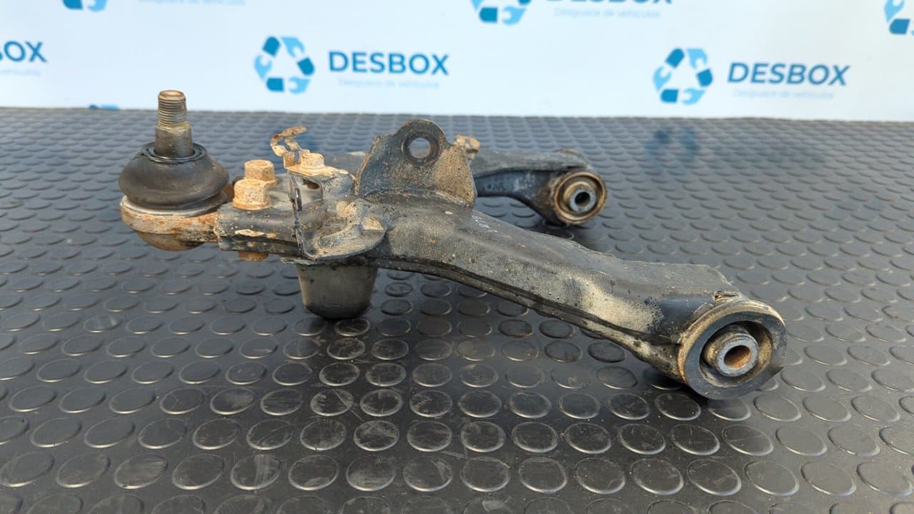 Recambio de BRAZO DERECHO INFERIOR TRASERO  para MITSUBISHI MONTERO (V80/V90) 4M41 - GRIS 3