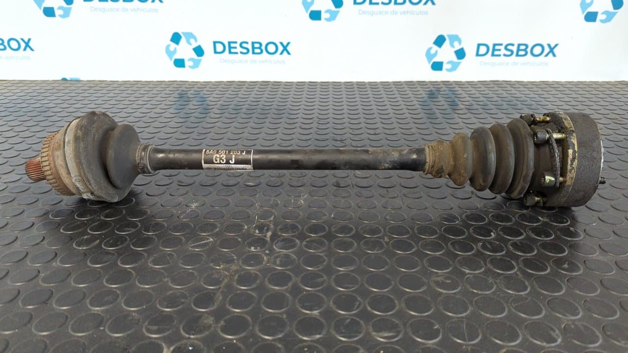 Recambio de TRANSMISION TRASERA DERECHA para AUDI A4 AVANT (B5) 2.5 V6 24V TDI AFB referencia OEM IAM 8A0501203J - NEGRO
