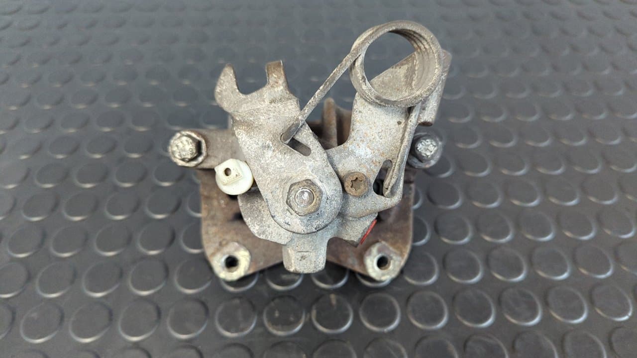 Recambio de PINZA DE FRENO TRASERA DERECHA para AUDI A4 AVANT (B5) 2.5 V6 24V TDI AFB referencia OEM IAM LUCAS 8822 - NEGRO 5