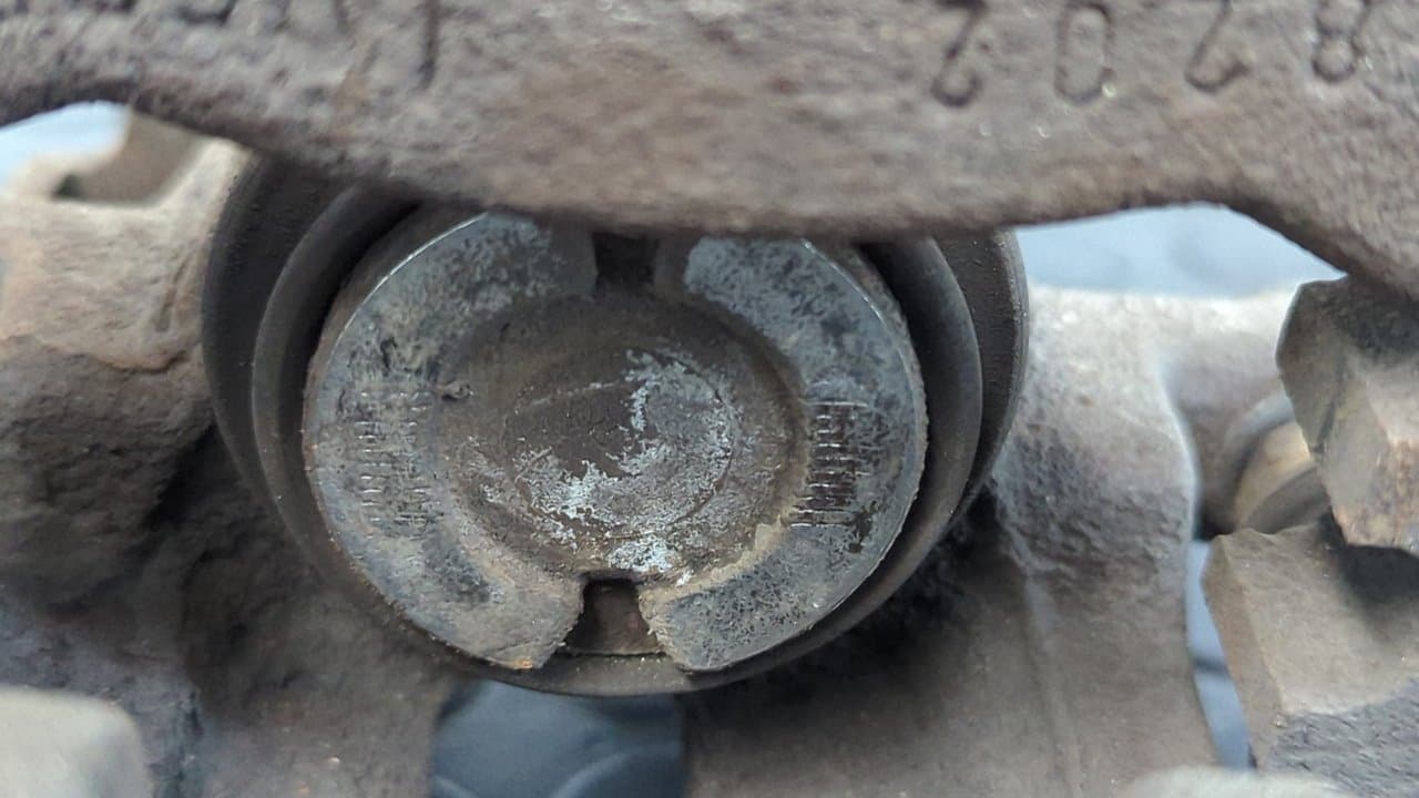 Recambio de PINZA DE FRENO TRASERA IZQUIERDA para AUDI A4 AVANT (B5) 2.5 V6 24V TDI AFB referencia OEM IAM LUCAS 8802 - NEGRO 7