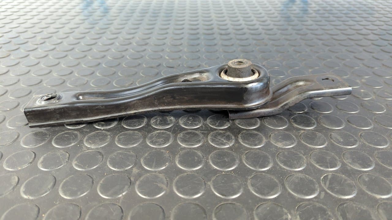 Recambio de SOPORTE MOTOR para VOLKSWAGEN GOLF VII LIM. (5G1) BlueMotion CRKB referencia OEM IAM 5Q0199855N - NEGRO 5