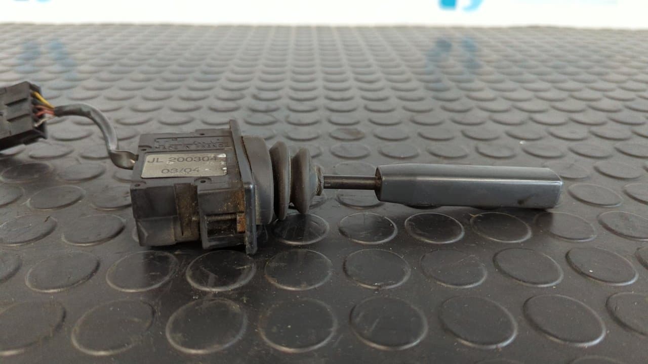 Recambio de NO IDENTIFICADO para MERCEDES-BENZ SPRINTER 02.00 -> COMBI 213  CDI   (902.671-672) 611981 referencia OEM IAM EC211104 - BLANCO 3