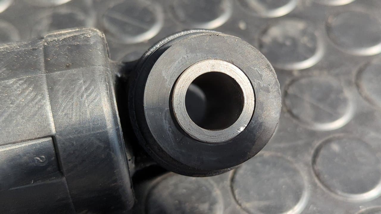 Recambio de JUEGO AMORTIGUADORES TRASEROS para MERCEDES-BENZ SPRINTER 02.00 -> COMBI 213  CDI   (902.671-672) 611981 referencia OEM IAM 141700125761 - BLANCO 6