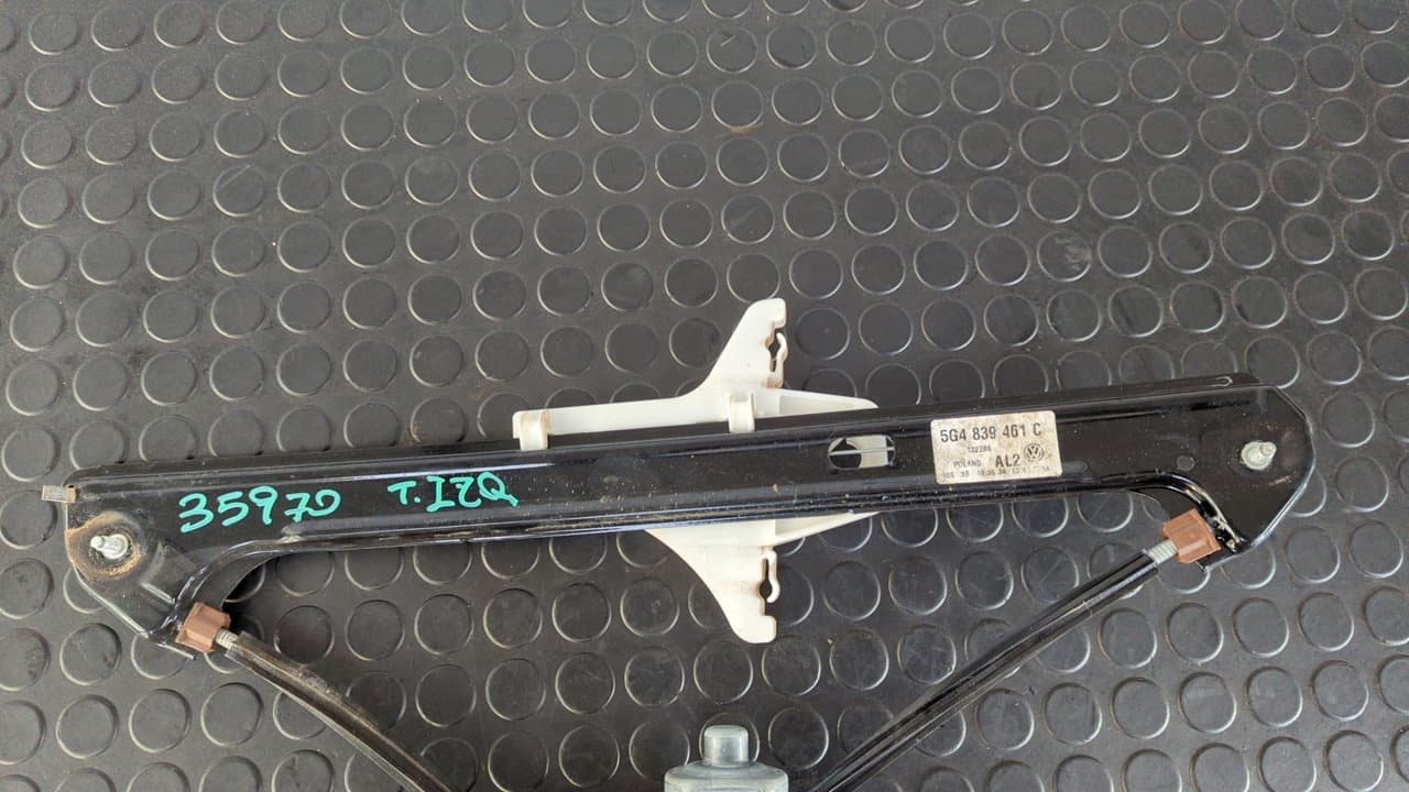 Recambio de ELEVALUNAS TRASERO IZQUIERDO para VOLKSWAGEN GOLF VII LIM. (5G1) CRKB referencia OEM IAM 5G4839461C - NEGRO 4