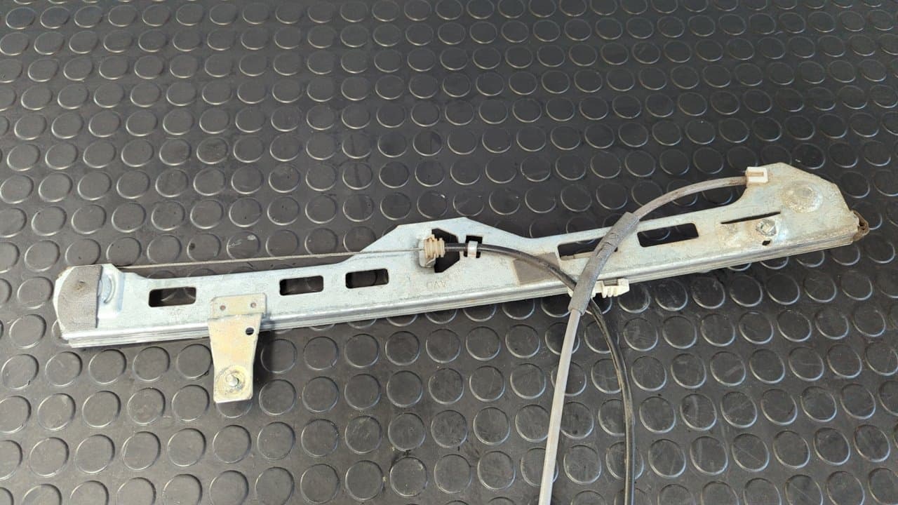 Recambio de ELEVALUNAS DELANTERO DERECHO para PEUGEOT 306 BERLINA 3/4/5 PUERTAS (S2) Boulebard RHY referencia OEM IAM 0130821648 - GRIS 2