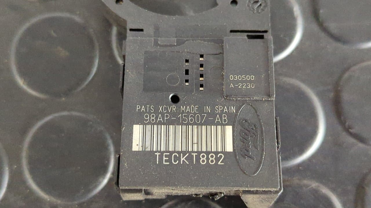 Recambio de CONMUTADOR DE ARRANQUE para FORD FIESTA BERLINA (DX) 1.3 CAT J4L referencia OEM IAM 89FB11572AB - VERDE 4
