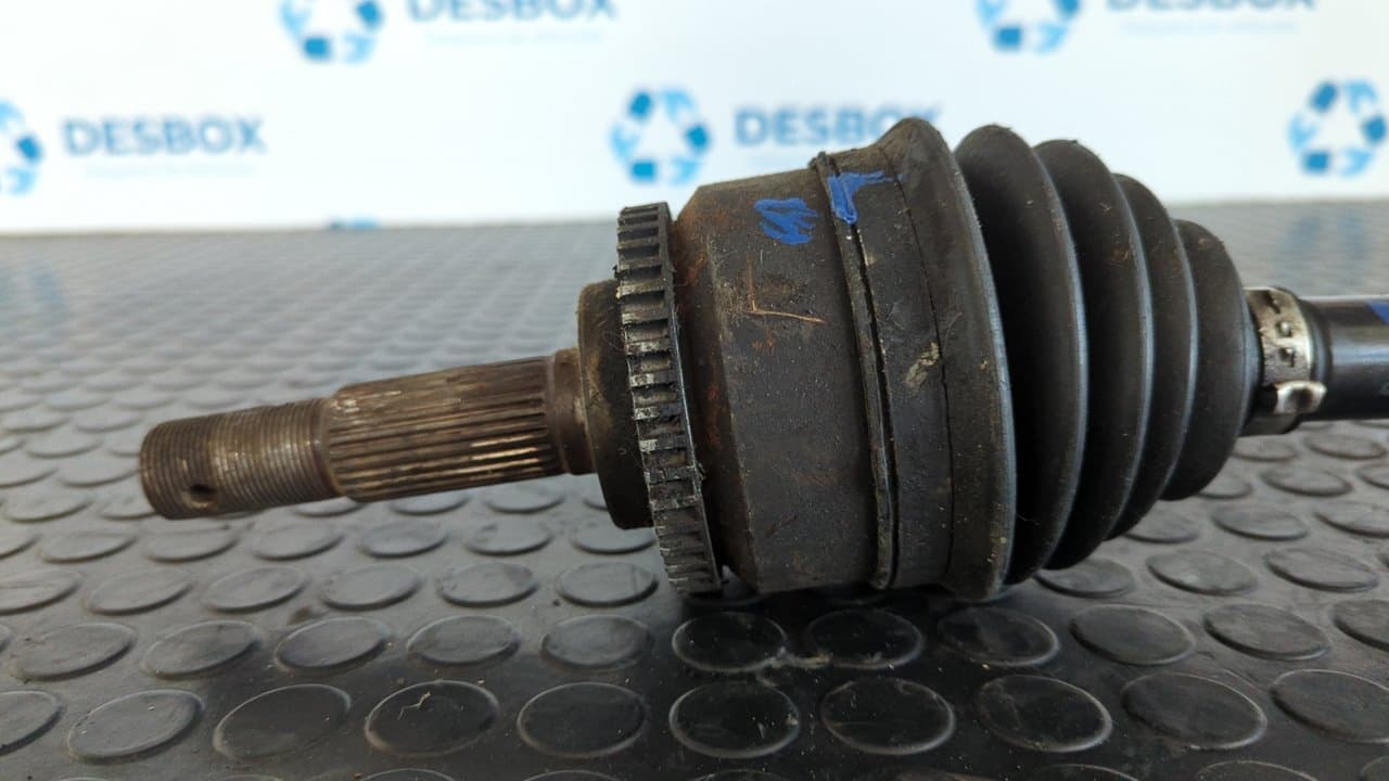 Recambio de TRANSMISION DELANTERA IZQUIERDA para NISSAN ALMERA TINO (V10M) 2.2 dCi Diesel CAT YD22DDT - PLATA 2