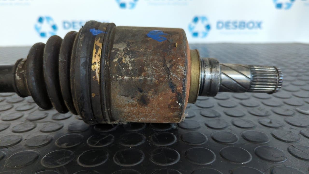 Recambio de TRANSMISION DELANTERA IZQUIERDA para NISSAN ALMERA TINO (V10M) 2.2 dCi Diesel CAT YD22DDT - PLATA 3