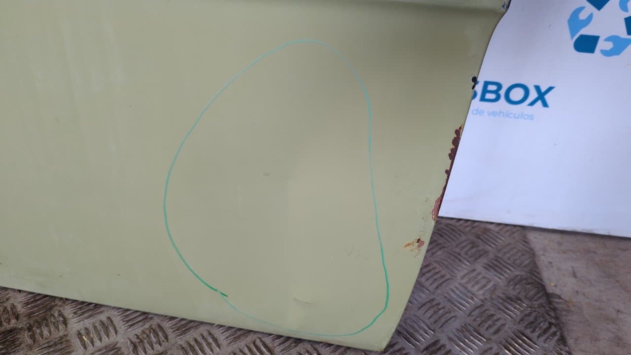 Recambio de PUERTA DELANTERA DERECHA para MERCEDES-BENZ CLASE E (W114/W115) 3