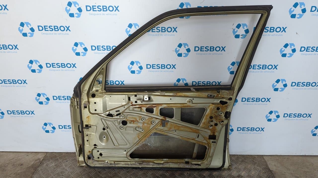Recambio de PUERTA DELANTERA DERECHA para MERCEDES-BENZ CLASE C (W201) 8