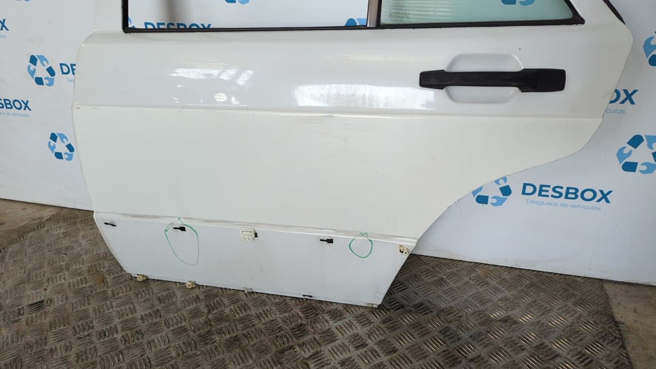 Recambio de PUERTA TRASERA IZQUIERDA para MERCEDES-BENZ CLASE C (W201) BERLINA E 190 (201.024) M102962 referencia OEM IAM    - BLANCO 7