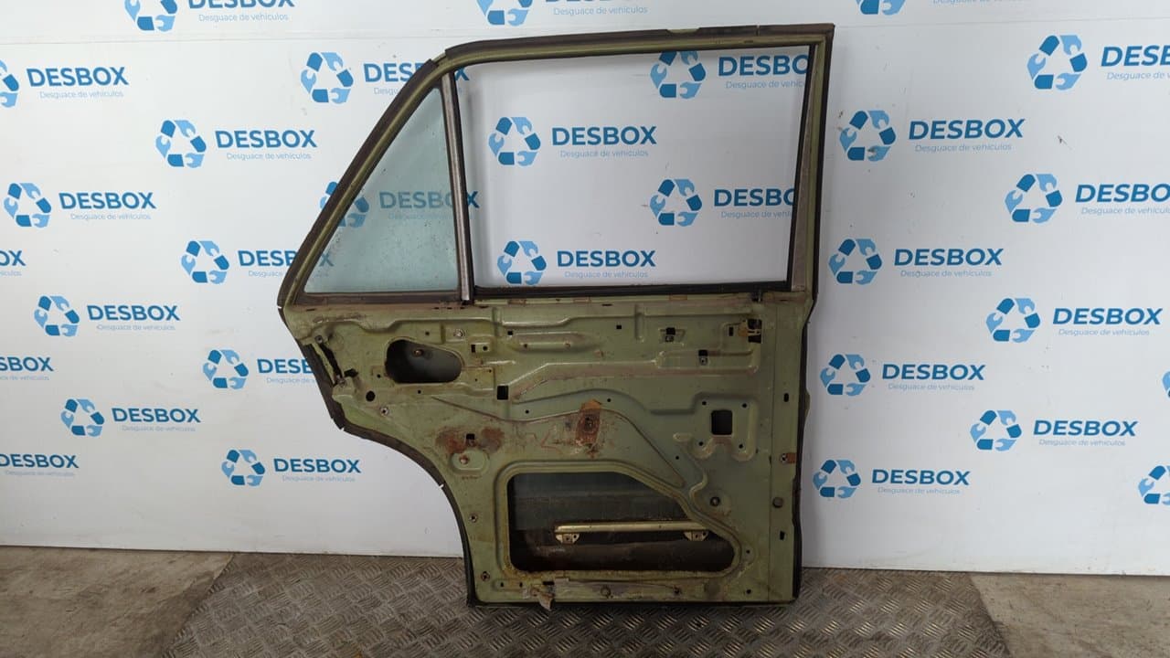 Recambio de PUERTA TRASERA IZQUIERDA para MERCEDES-BENZ CLASE E (W114/W115) 2