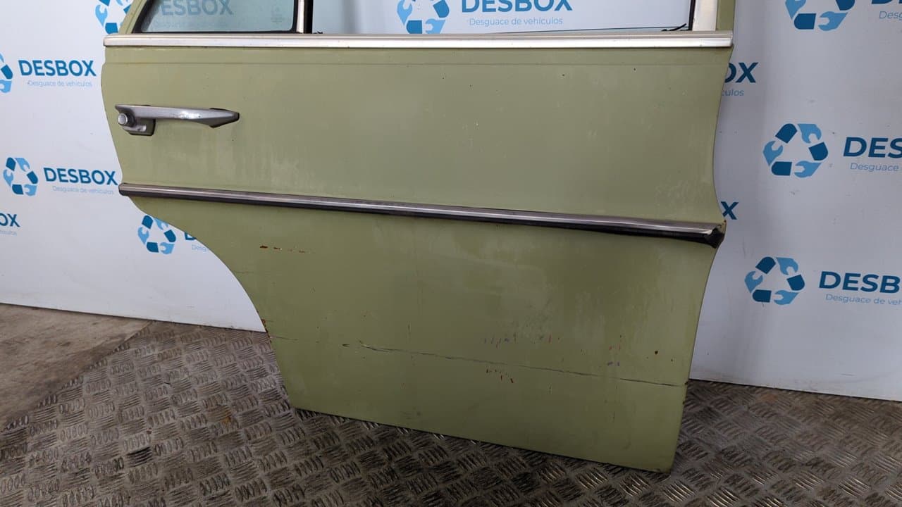 Recambio de PUERTA TRASERA DERECHA para MERCEDES-BENZ CLASE E (W114/W115) 2
