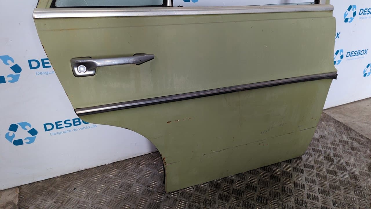 Recambio de PUERTA TRASERA DERECHA para MERCEDES-BENZ CLASE E (W114/W115) 4