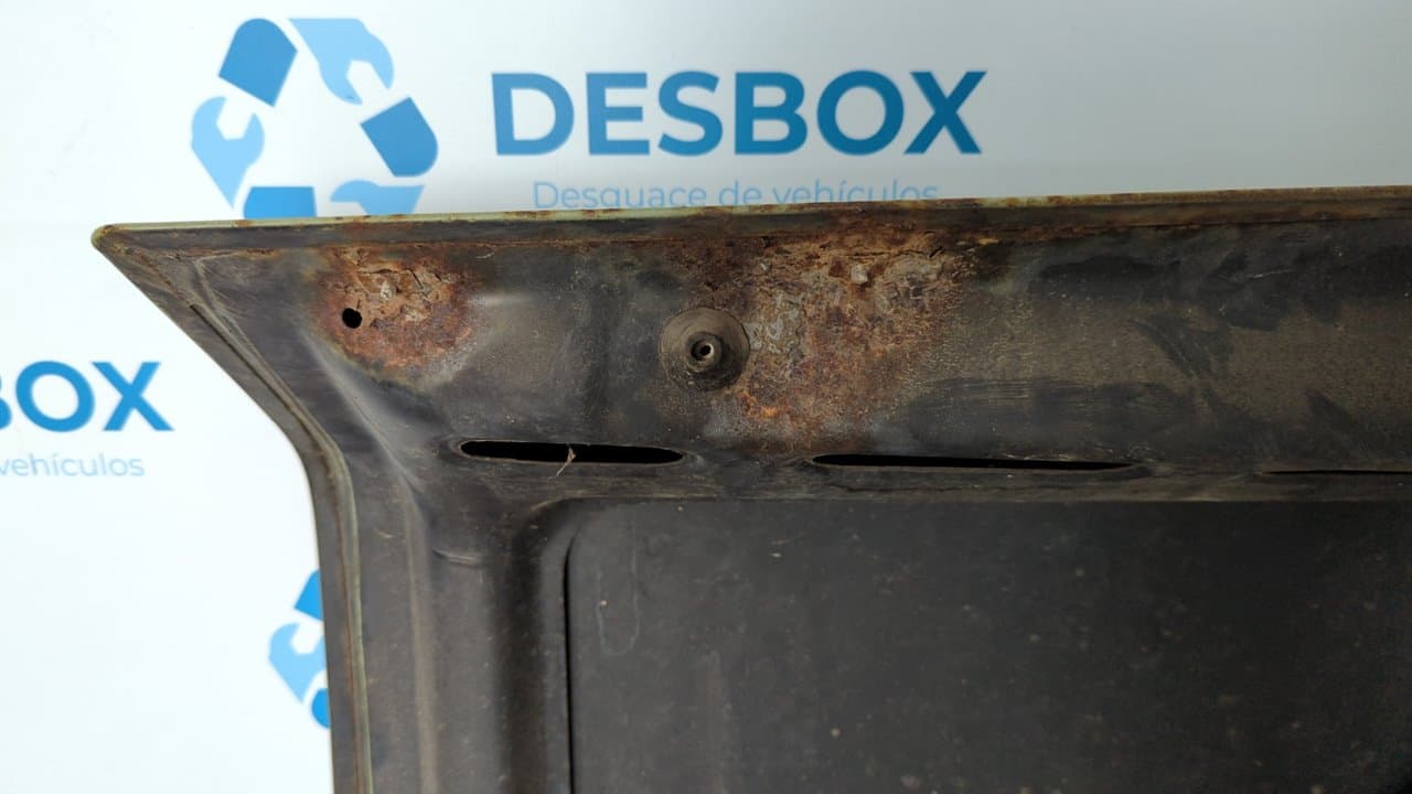 Recambio de PORTON TRASERO para MERCEDES-BENZ CLASE E (W114/W115) 2