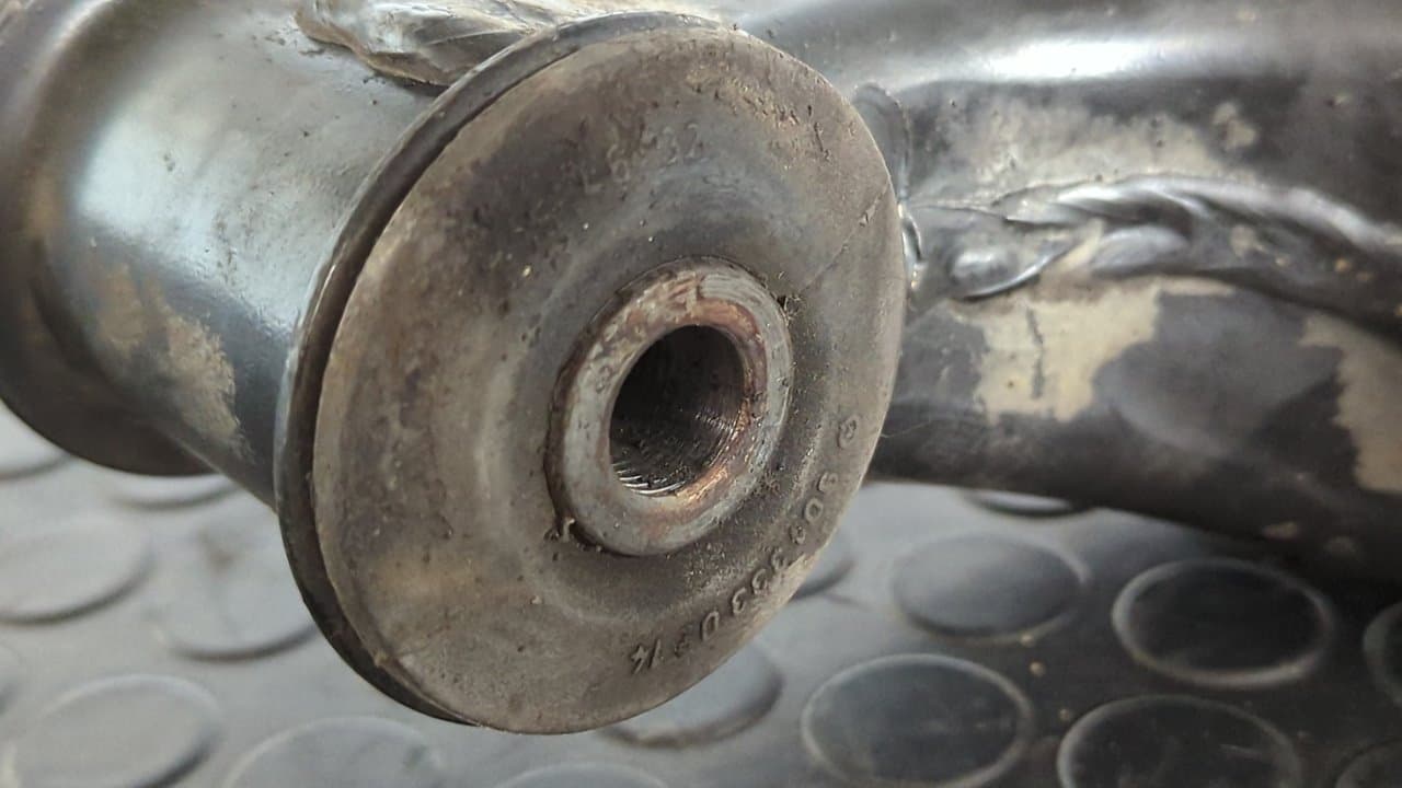 Recambio de BRAZO DERECHO INFERIOR DELANTERO para MERCEDES-BENZ SPRINTER 02.00 -> COMBI 213  CDI   (902.671-672) 611981 referencia OEM IAM 90400SGZ - BLANCO 7