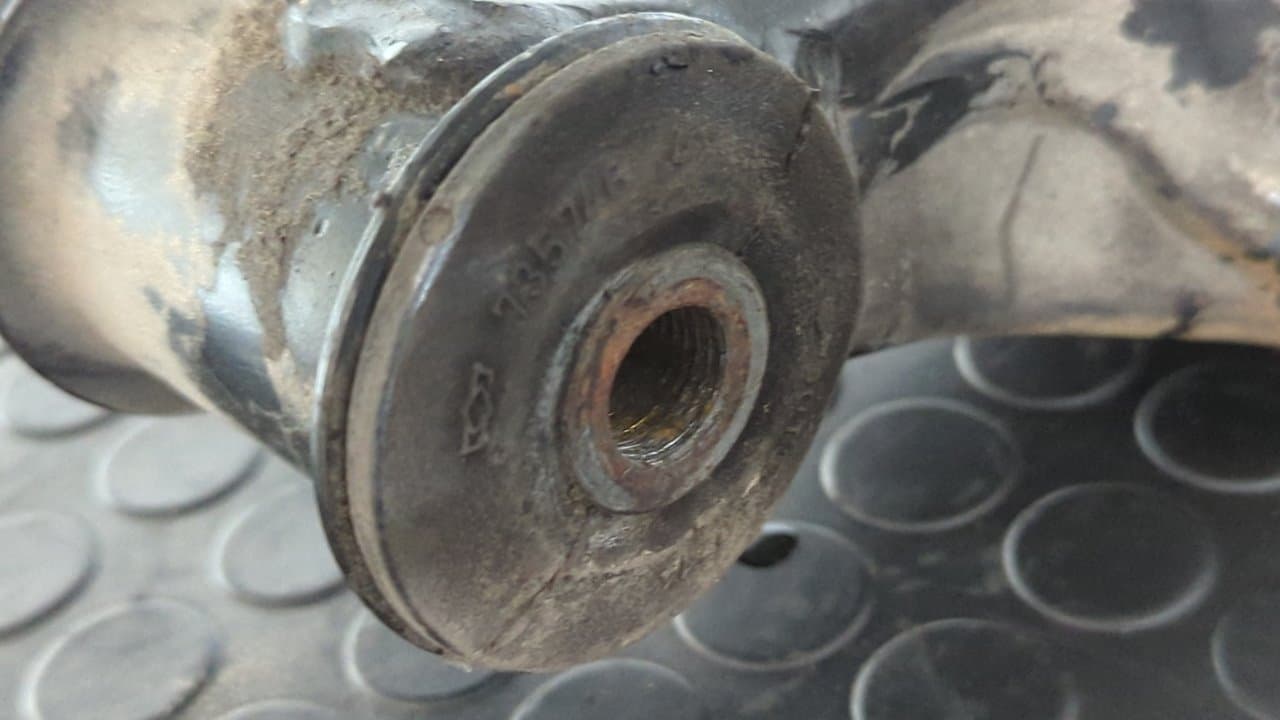 Recambio de BRAZO IZQUIERDO INFERIOR DELANTERO para MERCEDES-BENZ SPRINTER 02.00 -> COMBI 213  CDI   (902.671-672) 611981 referencia OEM IAM 90400SGZ - BLANCO 2