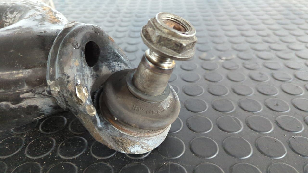 Recambio de BRAZO IZQUIERDO INFERIOR DELANTERO para MERCEDES-BENZ SPRINTER 02.00 -> COMBI 213  CDI   (902.671-672) 611981 referencia OEM IAM 90400SGZ - BLANCO 6