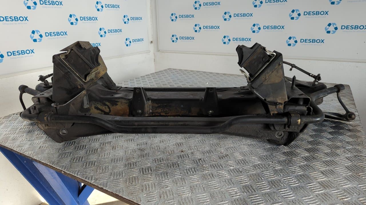 Recambio de PUENTE DELANTERO para MERCEDES-BENZ SPRINTER 02.00 -> COMBI 213  CDI   (902.671-672) 611981 referencia OEM IAM A9033302500 - BLANCO