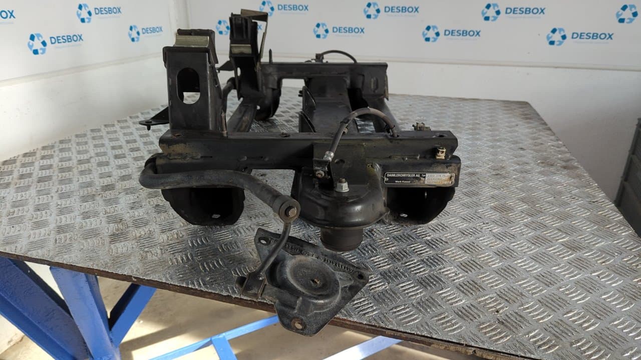 Recambio de PUENTE DELANTERO para MERCEDES-BENZ SPRINTER 02.00 -> COMBI 213  CDI   (902.671-672) 611981 referencia OEM IAM A9033302500 - BLANCO 4
