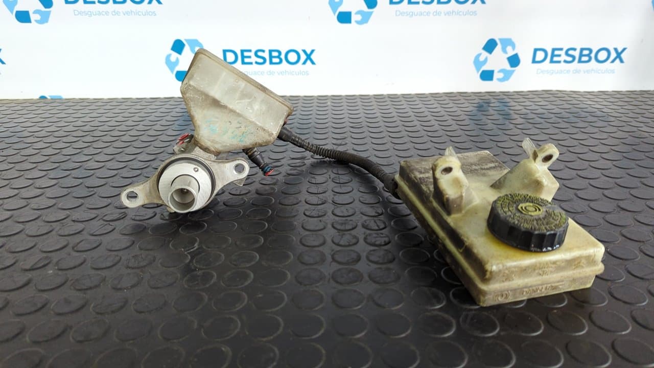 Recambio de BOMBA FRENO para PEUGEOT PARTNER KOMBI Premium 9HZDV6TED4 referencia OEM IAM 9654002180 - BLANCO