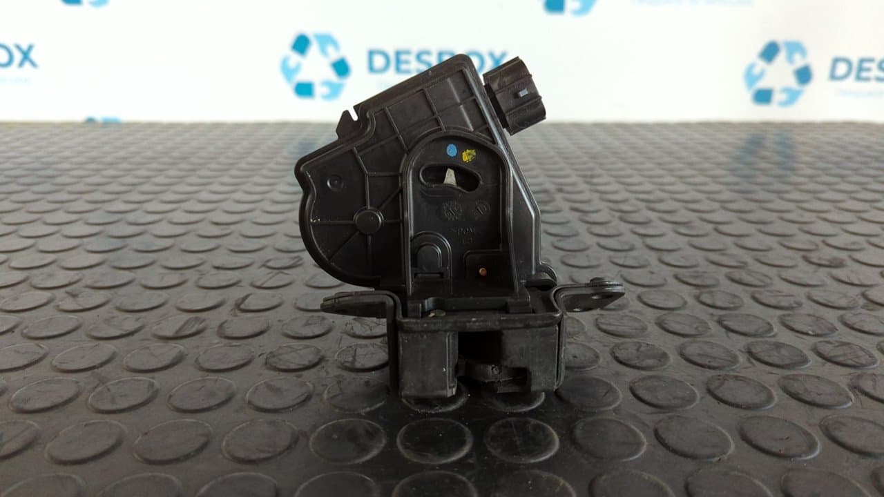 Recambio de CERRADURA MALETERO / PORTON para TOYOTA AURIS 1.4 Turbodiesel CAT 1ND referencia OEM IAM T3 - BLANCO
