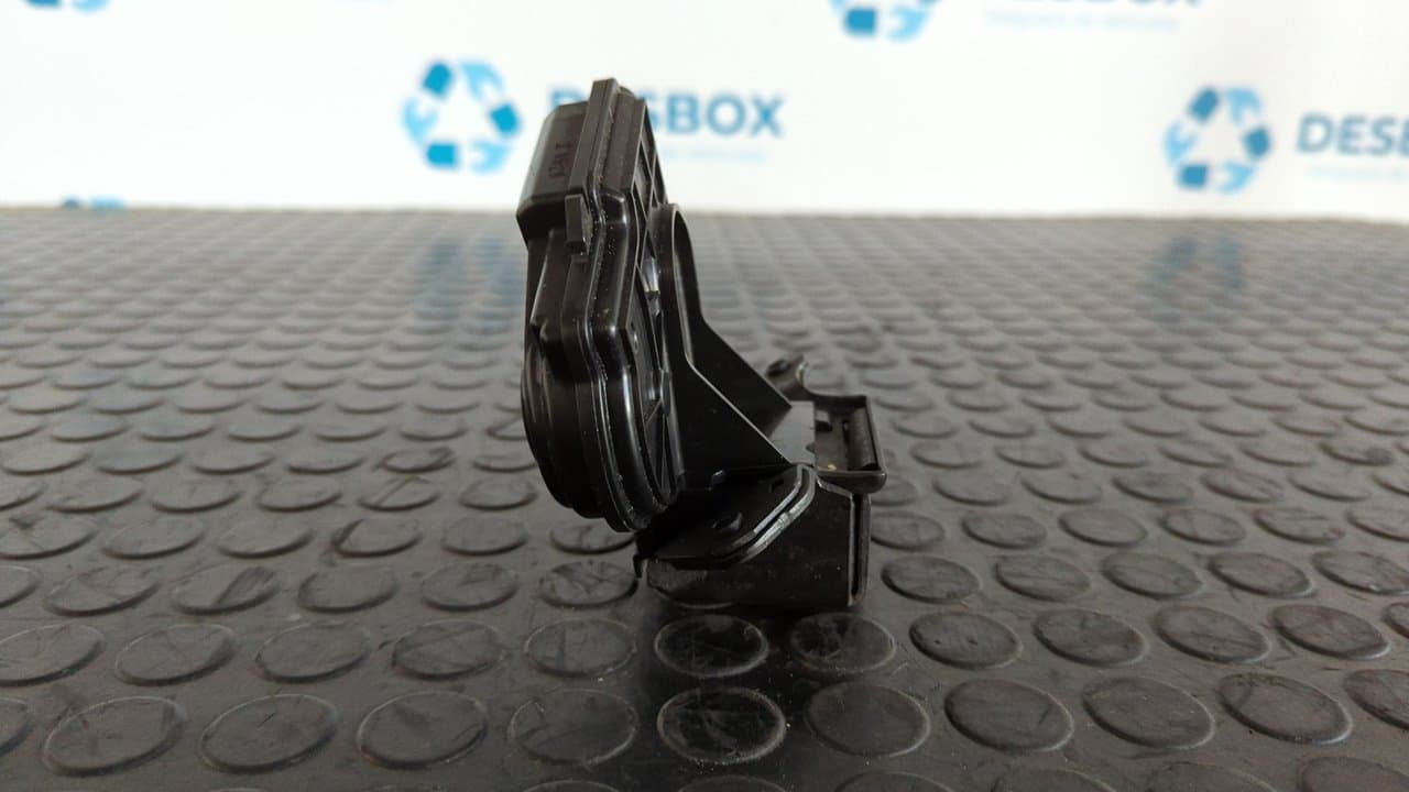 Recambio de CERRADURA MALETERO / PORTON para TOYOTA AURIS 1.4 Turbodiesel CAT 1ND referencia OEM IAM T3 - BLANCO 6