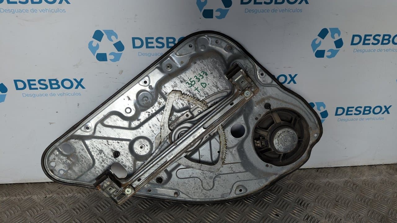 Recambio de ELEVALUNAS TRASERO DERECHO para FORD FOCUS LIM. (CB4) 1.6 TDCi CAT HHDA referencia OEM IAM 4M51A045H22B - BLANCO