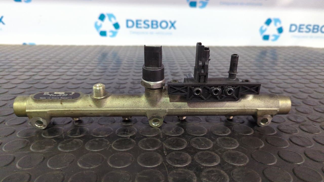 Recambio de RAMPA INYECTORA para CITROEN C5 BREAK 2.2 HDi SX Automático 4HXDW12TED4FAP referencia OEM IAM 0445214017 - AZUL