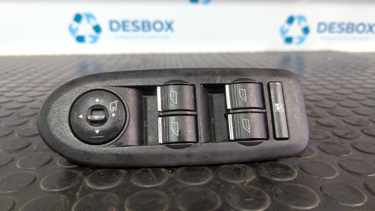 Recambio de MANDO ELEVALUNAS DELANTERO IZQUIERDO para FORD KUGA (CBS) Titanium S TXDA referencia OEM IAM 9M5T14A132AA - BLANCO
