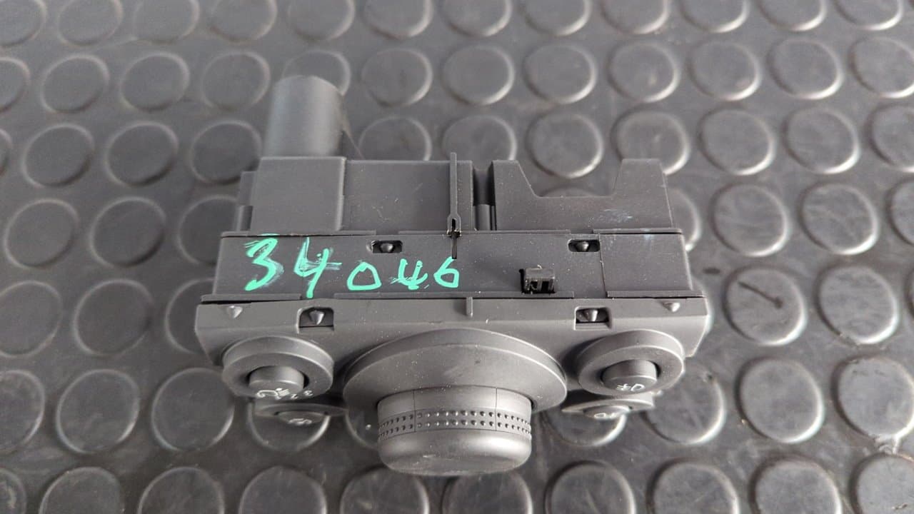 Recambio de MANDO LUCES para OPEL ASTRA H BER. Cosmo A17DTJ referencia OEM IAM 153544 - BLANCO 3