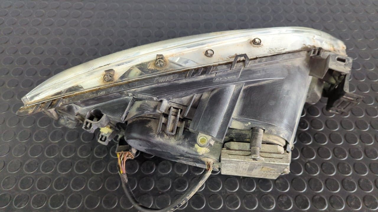 Recambio de FARO IZQUIERDO para FORD MONDEO TURNIER (GE) Futura QJBB referencia OEM IAM 1S7113006CN - AZUL 9