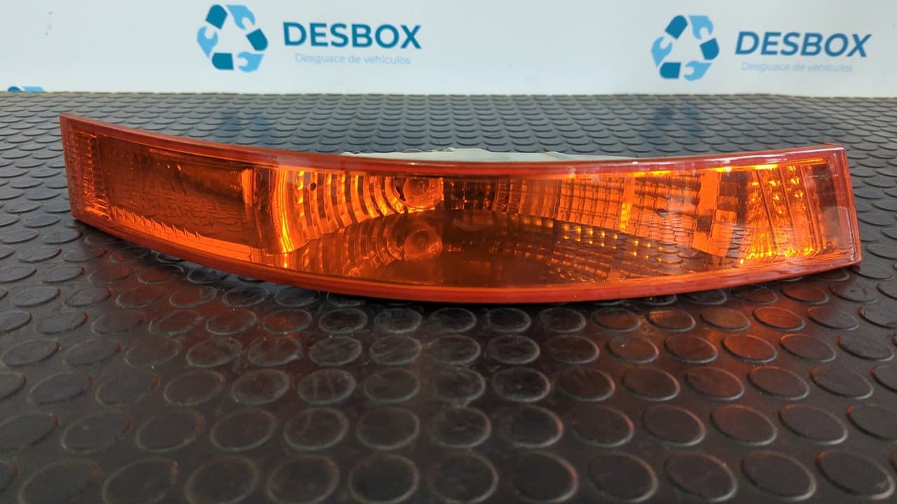 Recambio de PILOTO DELANTERO DERECHO para NISSAN INTERSTAR MOD. 04 (X70) 2.5 dCi Diesel CAT G9UA7 referencia OEM IAM 18A521B - BLANCO