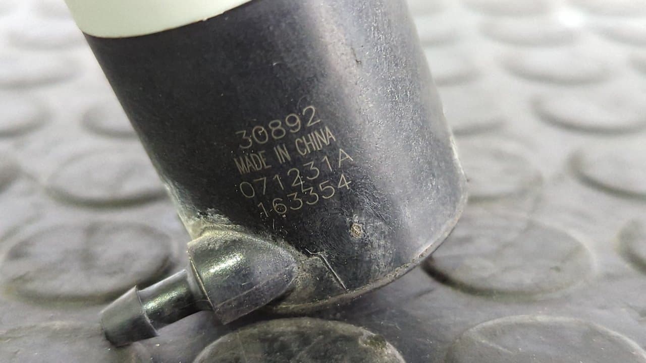 Recambio de BOMBA LIMPIA para TOYOTA AURIS 1.4 Turbodiesel CAT 1ND referencia OEM IAM 071231A - BLANCO 2