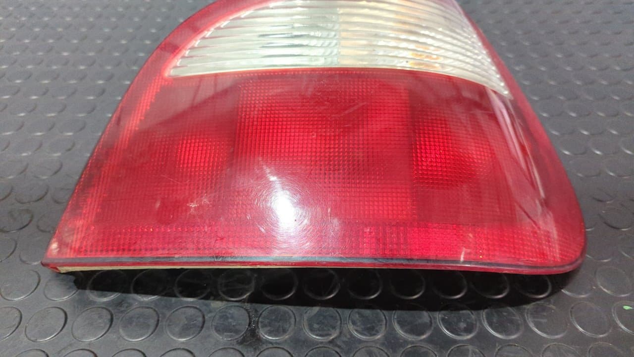Recambio de PILOTO TRASERO DERECHO para RENAULT MEGANE I FASE 2 GANDTOUR (KA..) 1.4 16V Authentique K4JC7 referencia OEM IAM 7700428321 - GRIS 8