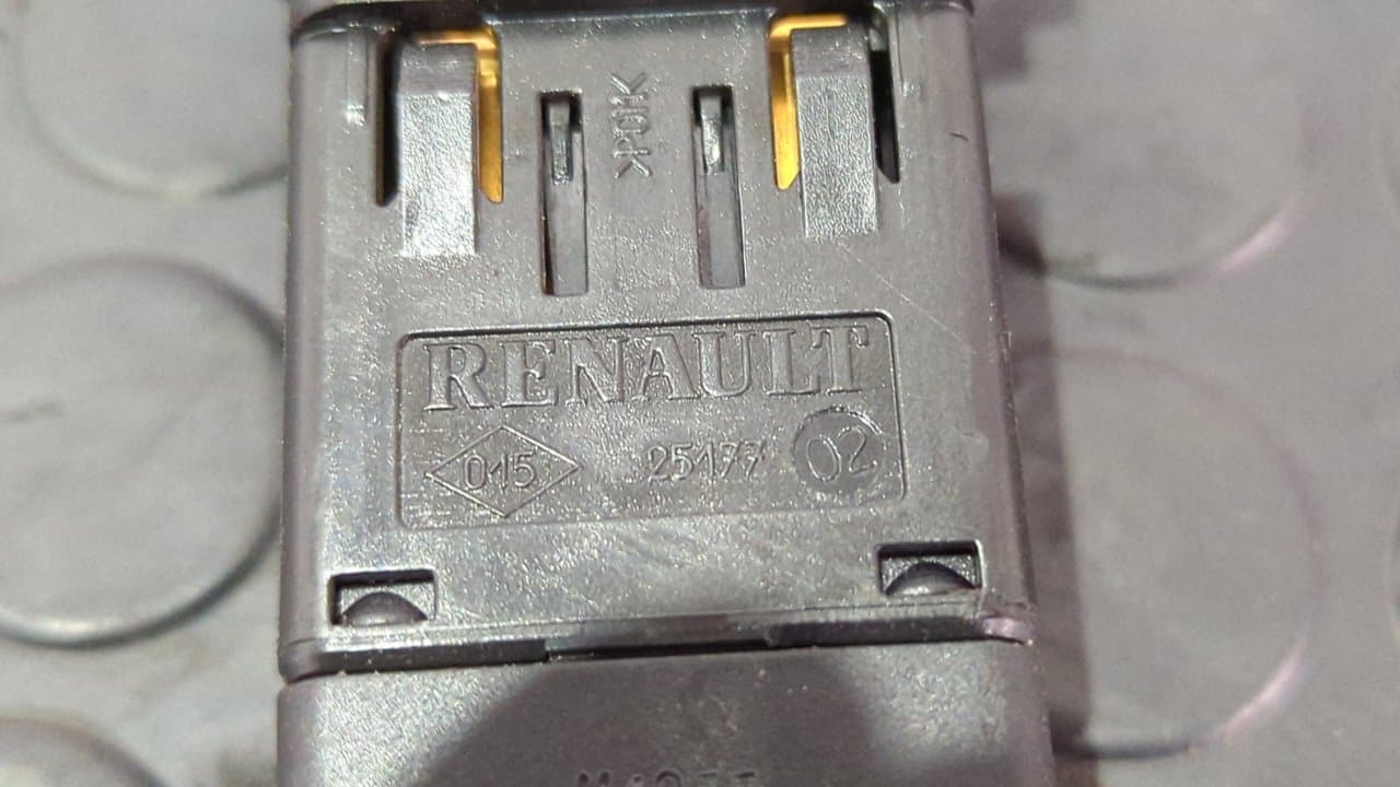Recambio de WARNING para DACIA SANDERO Ambiance K7M710 referencia OEM IAM 27177 - ROJO 3