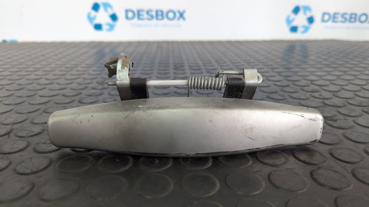 Recambio de MANETA DELANTERA DERECHA para DACIA SANDERO Ambiance K7M710 referencia OEM IAM 806068948R - ROJO