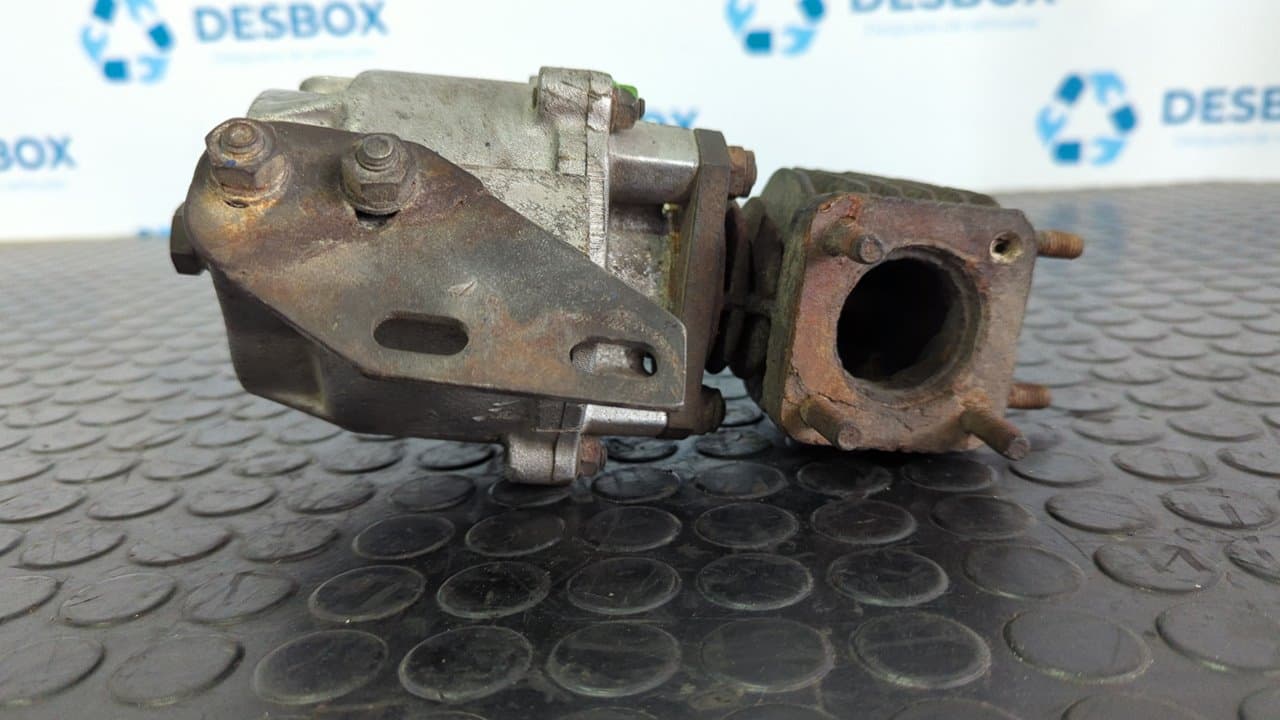 Recambio de VALVULA EGR para PORSCHE 911 ( TYP 964) M3069 referencia OEM IAM 9301232141R 5