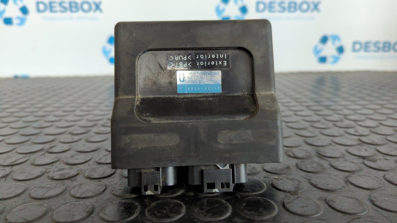 Recambio de CENTRALITA INYECCION para KAWASAKI ER 6 ER650AE referencia OEM IAM 211750187 - NEGRO