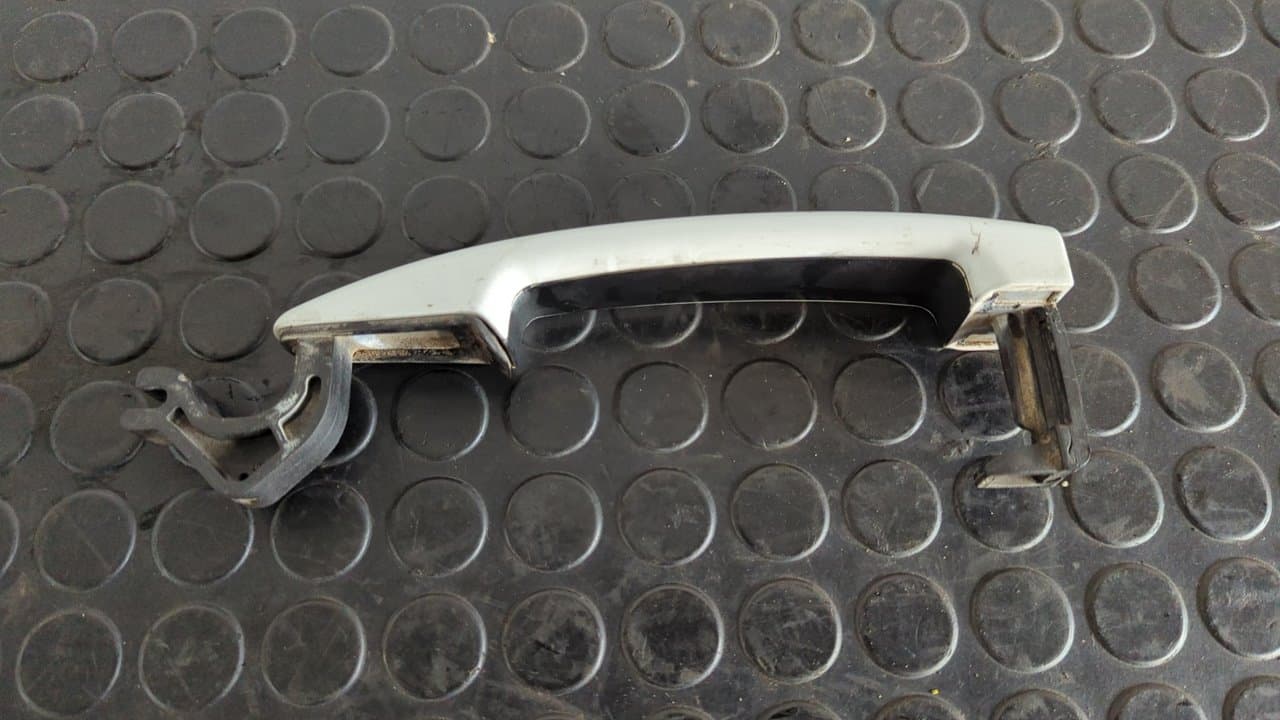 Recambio de MANETA DELANTERA DERECHA para PEUGEOT PARTNER KOMBI Premium 9HZDV6TED4 referencia OEM IAM 9681635077 - BLANCO 3
