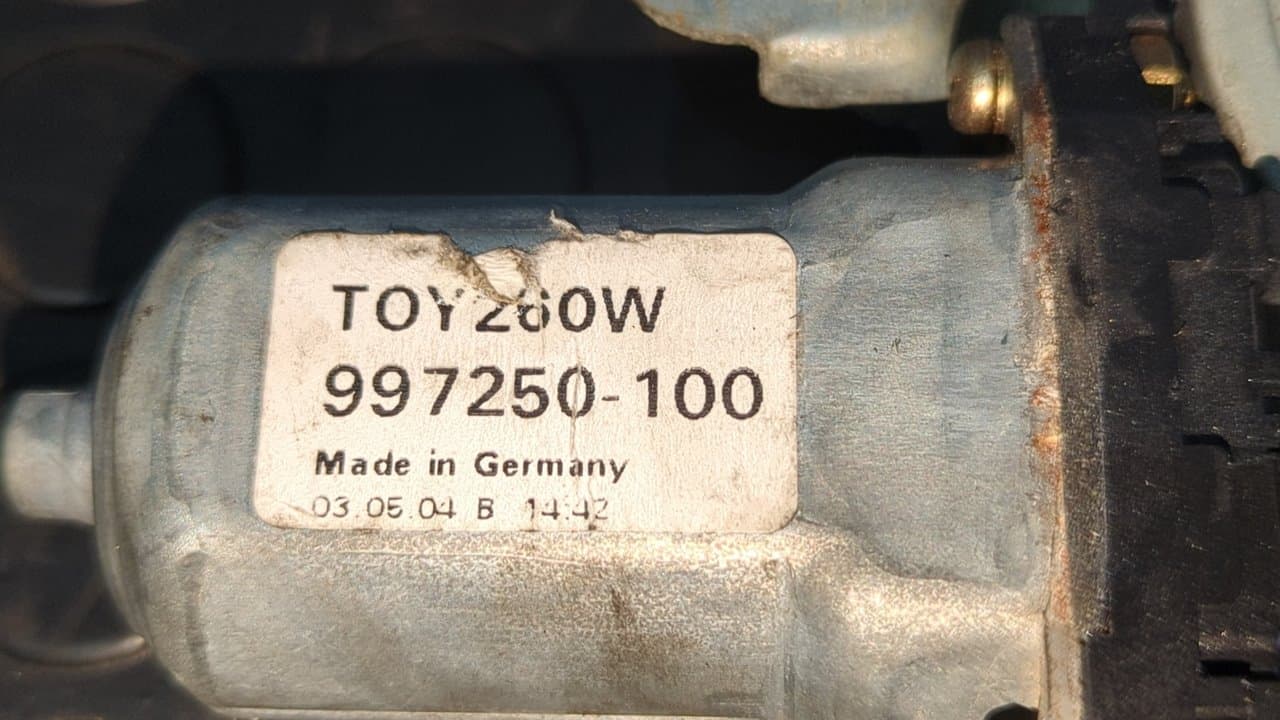 Recambio de ELEVALUNAS TRASERO DERECHO para TOYOTA COROLLA VERSO (R1) 2.0 D-4D Luna 1CDFTV referencia OEM IAM 997250100 - BLANCO 2