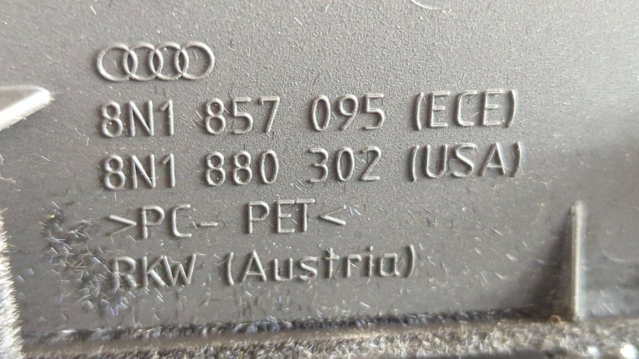 Recambio de GUANTERA para AUDI TT (8N3/8N9) 1.8 T Coupe (132kW) AJQ referencia OEM IAM 8N1857095 - GRIS 8