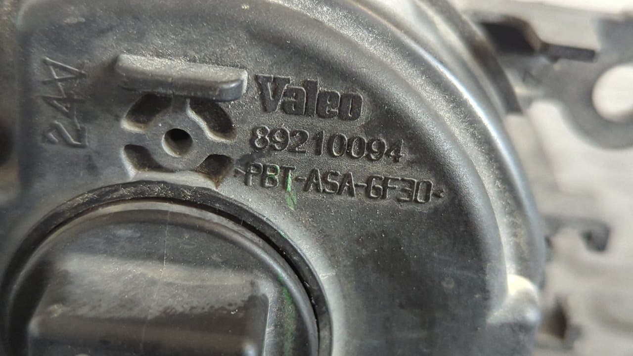 Recambio de FARO ANTINIEBLA IZQUIERDO para AUDI TT (8N3/8N9) 1.8 T Coupe (132kW) AJQ referencia OEM IAM 89210094 - GRIS 3