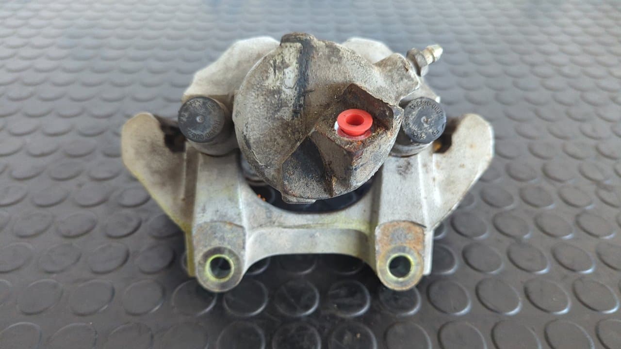 Recambio de PINZA DE FRENO DELANTERA DERECHA para AUDI TT (8N3/8N9) 1.8 T Coupe (132kW) AJQ referencia OEM IAM 636 54  DE  - GRIS 8