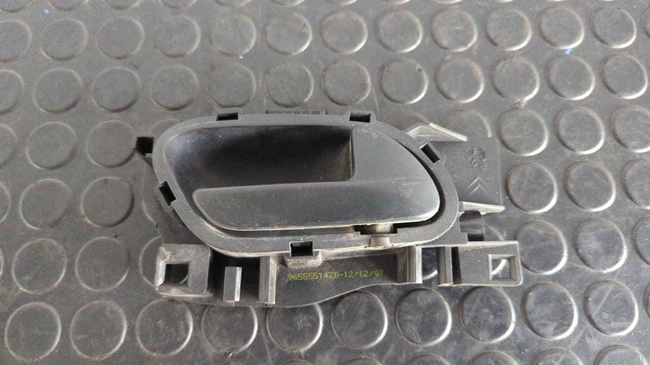 Recambio de MANETA INTERIOR DELANTERA DERECHA para CITROEN JUMPY 2.0 HDi CAT (RHK / DW10UTED4) RHKDW10UTED4 referencia OEM IAM 96555514ZD - DORADO