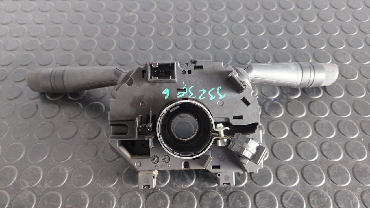 Recambio de MANDO MULTIFUNCION para FIAT FIORINO 1.3 16V M-Jet CAT 199A2000 referencia OEM IAM 07354604210 - BLANCO 8