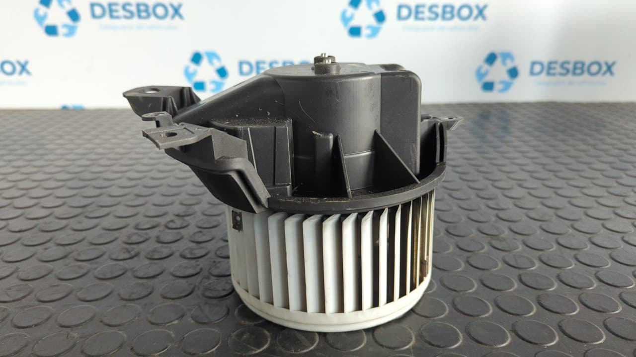 Recambio de MOTOR CALEFACCION para FIAT FIORINO 1.3 16V M-Jet CAT 199A2000 referencia OEM IAM 507730100 - BLANCO