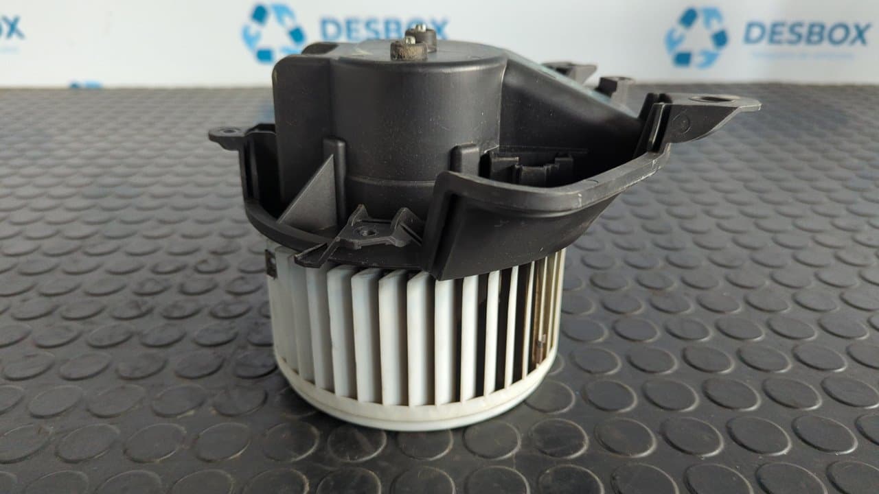 Recambio de MOTOR CALEFACCION para FIAT FIORINO 1.3 16V M-Jet CAT 199A2000 referencia OEM IAM 507730100 - BLANCO 4