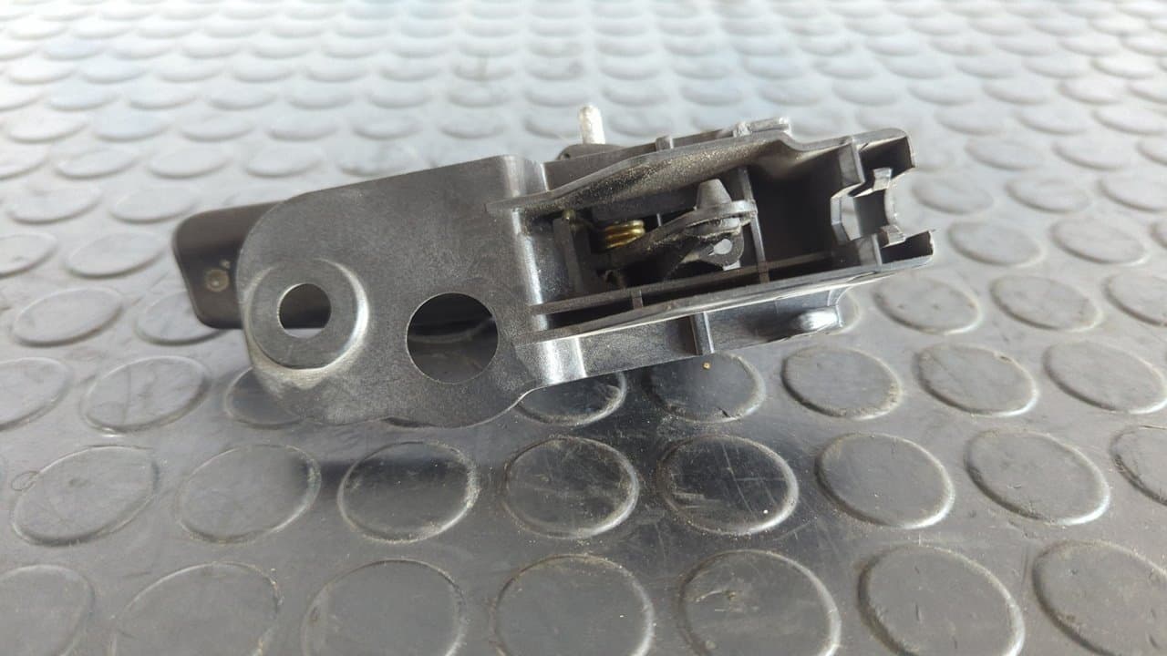 Recambio de MANETA INTERIOR DELANTERA DERECHA para FIAT FIORINO 1.3 16V M-Jet CAT 199A2000 referencia OEM IAM T044 - BLANCO 4